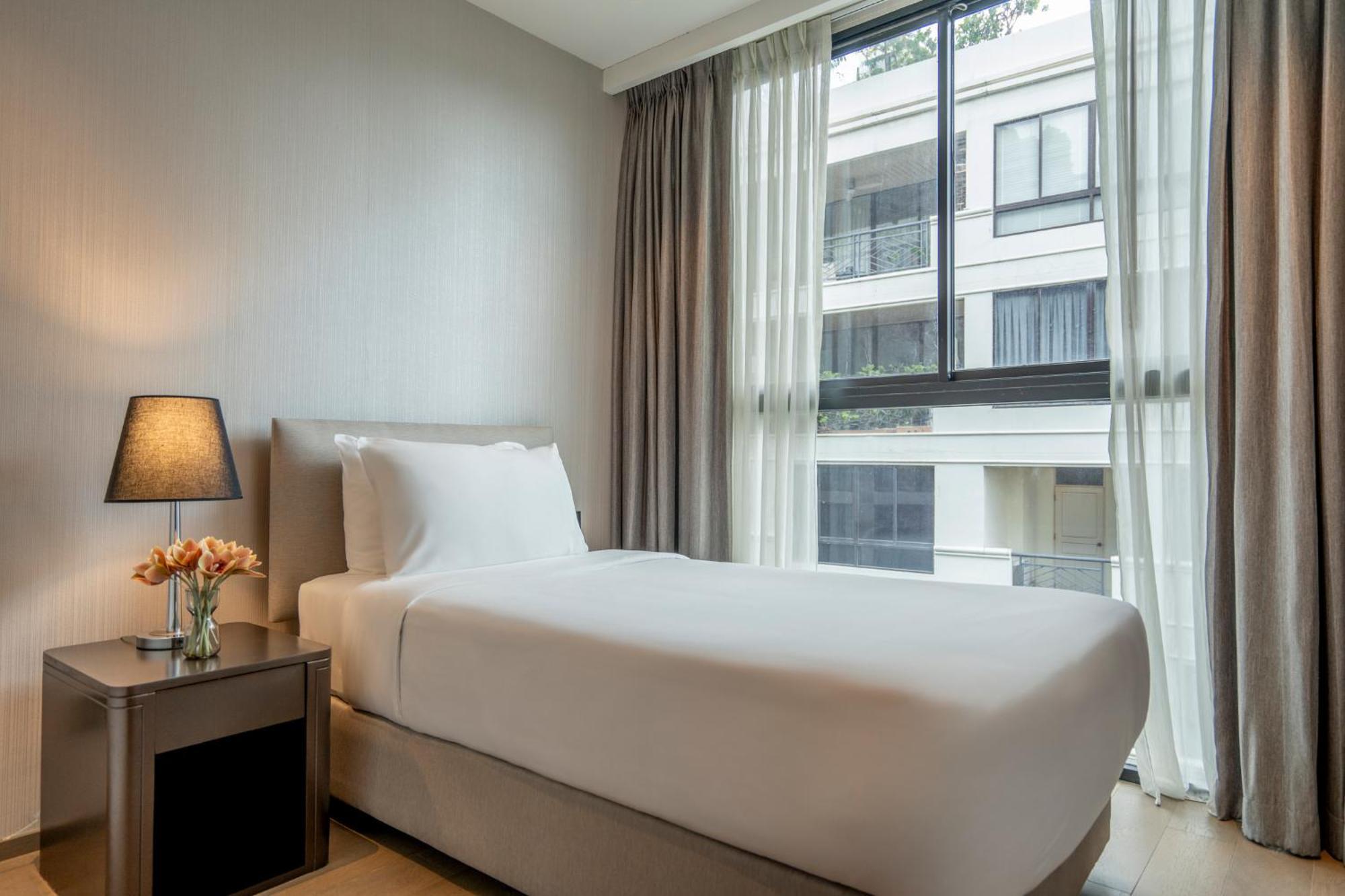Walton Suites Sukhumvit Bangkok Exterior foto